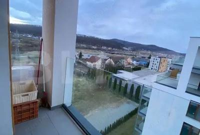 Apartament cu 3 camere decomandat în Calea Moldovei - 6