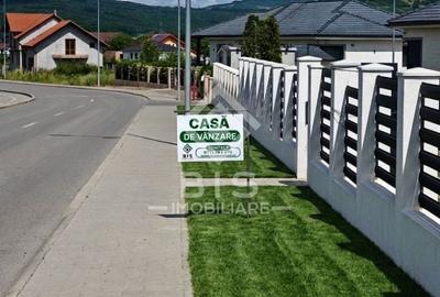Casă cu 4 camere cu Teren 350 Mp în Central - 3