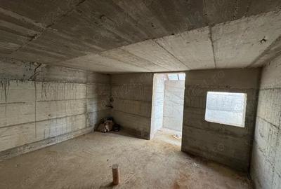 Casă cu Teren 2700 Mp în Livada (Petreștii de Jos) - 1