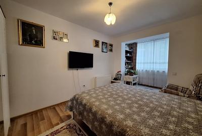 Apartament cu 3 camere, 67 mp, zona Florilor - 2