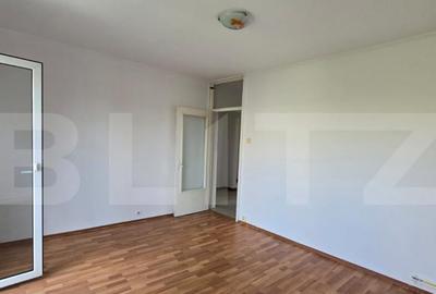 Apartament de vanzare, cu 3 camere, 76 mp, zona Micro 17 - 12