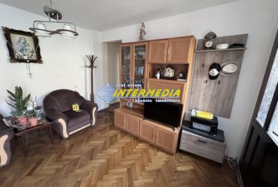 Casă individuală cu 5 camere cu Canalizare în Central - 7