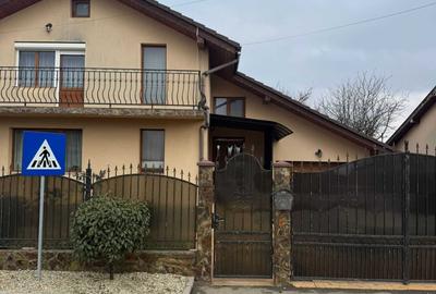 Casă cu 4 camere în Sântandrei - 8