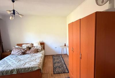 Casă cu 5 camere cu Garaj în Km 5 - 4