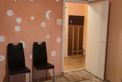 Garsonieră decomandată în Angofa