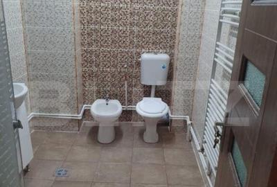 Casă cu 7 camere cu Teren 260 Mp în Central - 5