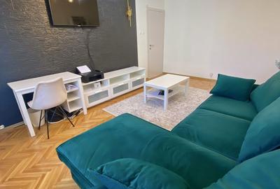 Apartament cu 2 camere decomandat în E3 - 6