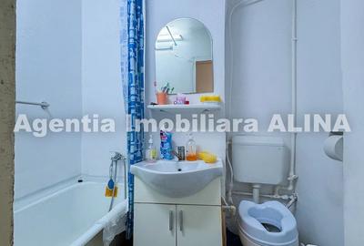 Apartament cu 2 camere decomandat în Micro 15 - 2