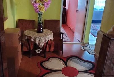 Apartament cu 3 camere decomandat în Vitrometan - 1