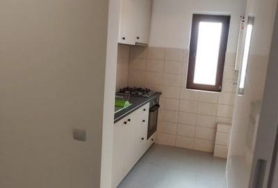 Apartament cu 2 camere decomandat, mobilat în Baza 3 - 5