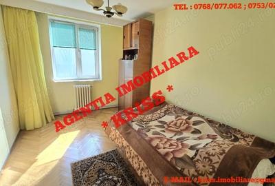 Apartament cu 4 camere decomandat în Teilor - 4