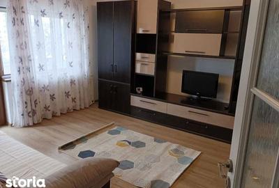 Apartament cu 2 camere decomandat în Centrul Civic