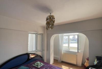 Apartament de vanzare, cu 2 camere, 45 mp, etaj 7, zona ultr