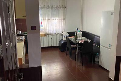 Apartament cu 2 camere decomandat în Central - 2