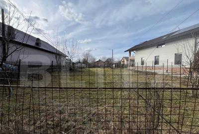 Teren de 632 mp, în Central