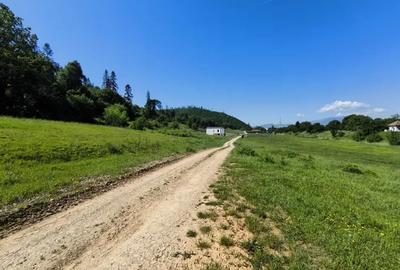 Teren de 2000 mp, în Cristian