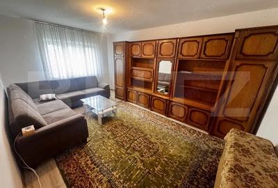 Apartament cu 3 camere decomandat în 1 Mai - 2