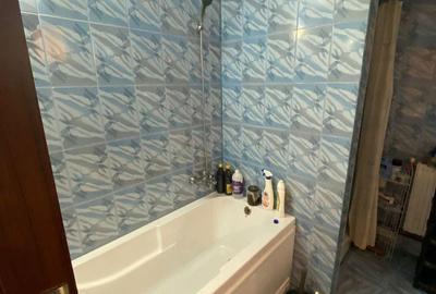 Casă cu 3 camere cu Teren 499 Mp în Central