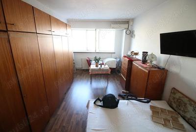 Garsonieră decomandată în Micro 20 - 3