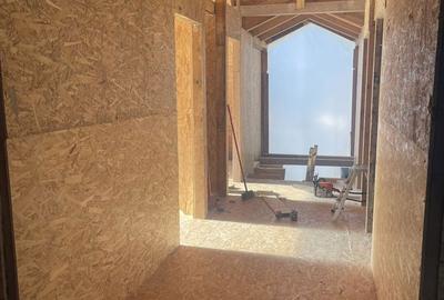 Casă cu 4 camere în Colibița - 2