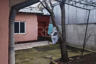 Casă individuală cu 3 camere cu Canalizare în Ferentari - 10