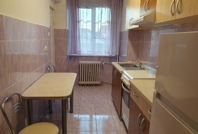 Inchiriez apartament ultracentral 2 camere decomandate - 4