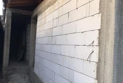 Casă cu 3 camere cu Teren 20 Mp în Central - 2