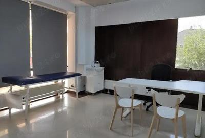 Spațiu comercial, de 35 mp, în Central - 3