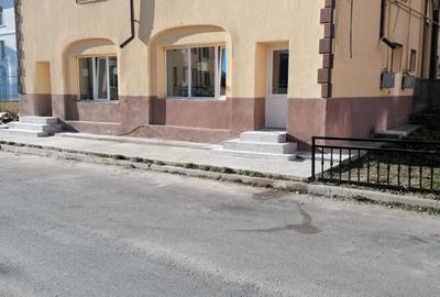 Spațiu comercial, de 100 mp, în Petros - 2