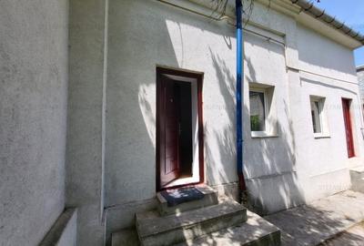 Casa pentru Investitie compartimentata in 5 apartamente - 3