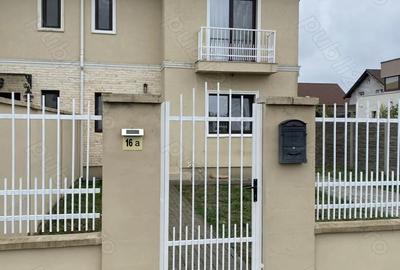 Casă cu 3 camere în Central - 1