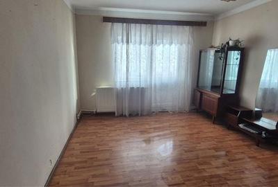 Apartament cu 2 camere semidecomandat în Fălticeni - 3