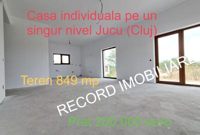Casă individuală cu 4 camere în Jucu