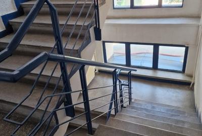 Lacul Tei - Facultatea de Constructii 5 camere etaj 1 in imobil de birouri - 17