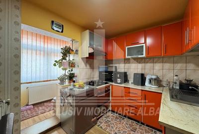 Apartament cu 3 camere, mobilat în Cetate - 2
