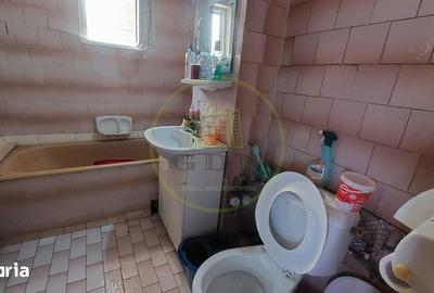 Apartament cu 2 camere decomandat în Rovine - 2