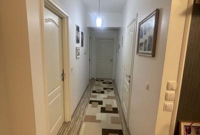 Apartament cu 3 camere decomandat în Central - 2