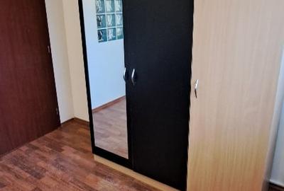Apartament cu 3 camere semidecomandat, mobilat în 13 Septembrie - 5