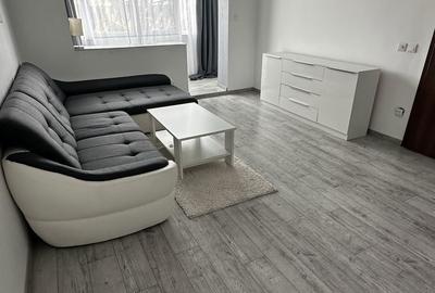 Apartament cu 2 camere semidecomandat în Cedonia