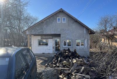 Dau cu chirie Casa Breaza 64 mp jud Prahova - 1