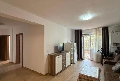 Apartament cu 3 camere în Cetate - 1