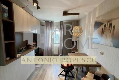 Apartament cu 3 camere decomandat în Central