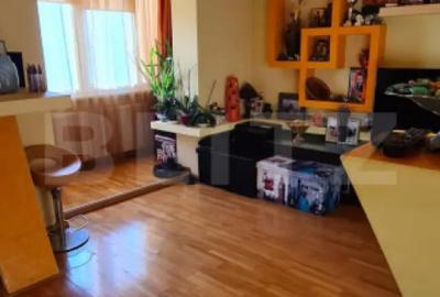 Apartament cu 4 camere, mobilat în Central - 2