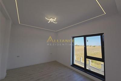 Casă cu 4 camere cu Teren 400 Mp în Berceni - 9