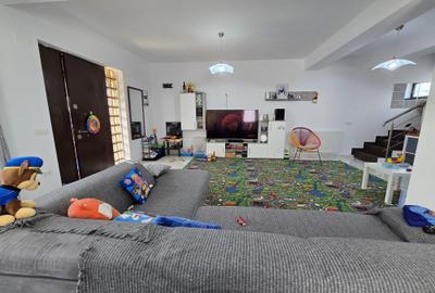 Duplex mobilat si utilat - 3 camere - 2 bai - pod - 15 min de RTB - 5