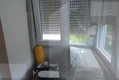 Apartament cu 3 camere decomandat în Girocului - 2