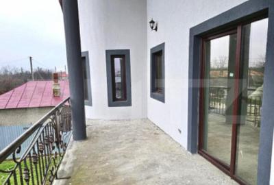 Lini?te, spa?iu ?i elegan?a casa superba langa - 21