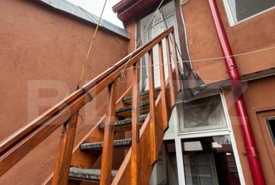 Casa batraneasca, 6 camere, Margeanului - 27