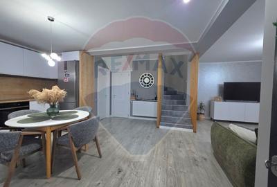 Casă cu 3 camere cu Teren 388 Mp în Central - 2
