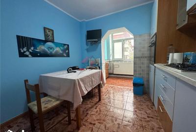 Apartament cu 2 camere decomandat în Nicolina - 8